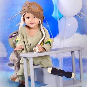 Meet your Posher, Elienay